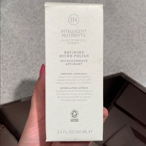 INTELLIGENT NUTRIENTS Refining Micro Polish